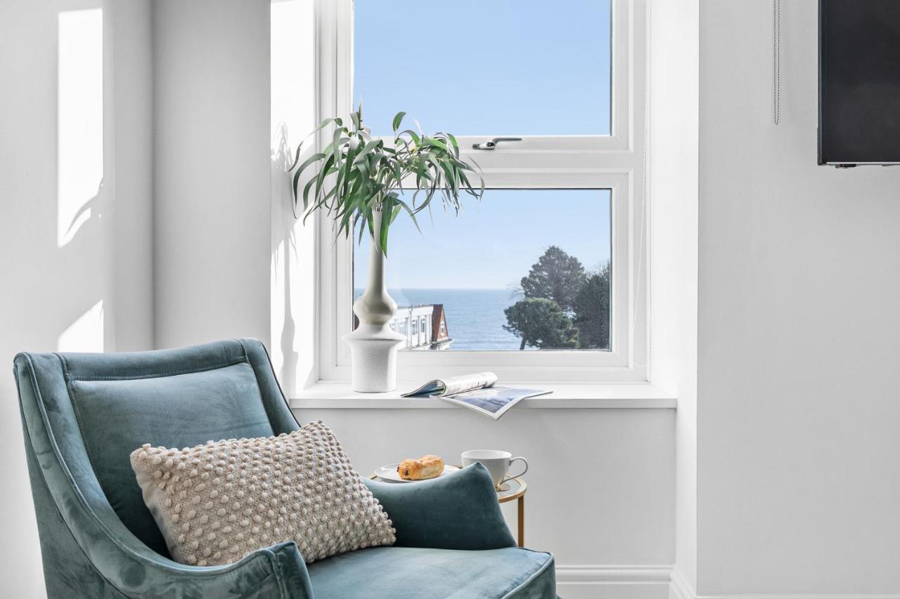 The Seaview Suites At The Corbyn Apartments Торки Екстериор снимка