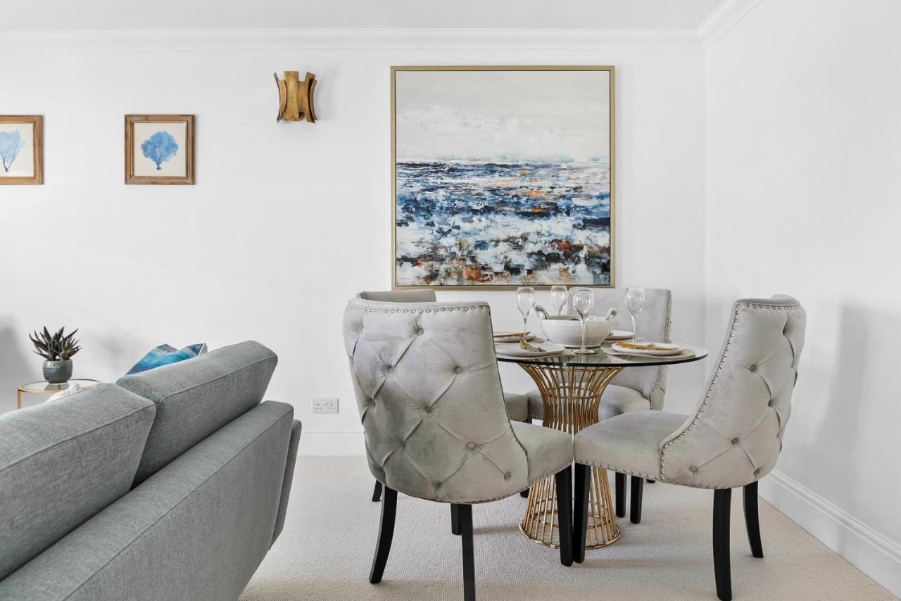 The Seaview Suites At The Corbyn Apartments Торки Екстериор снимка