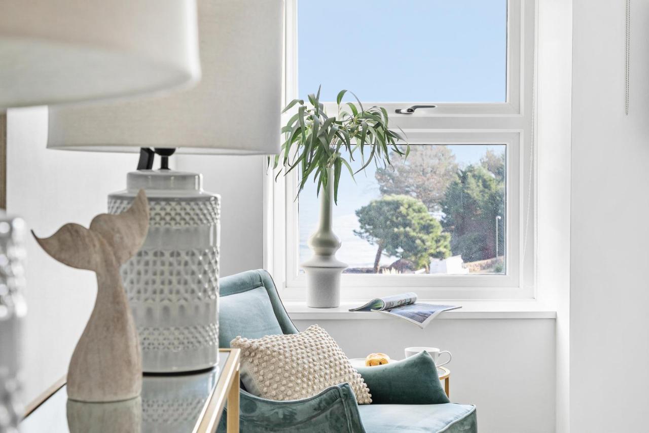The Seaview Suites At The Corbyn Apartments Торки Екстериор снимка