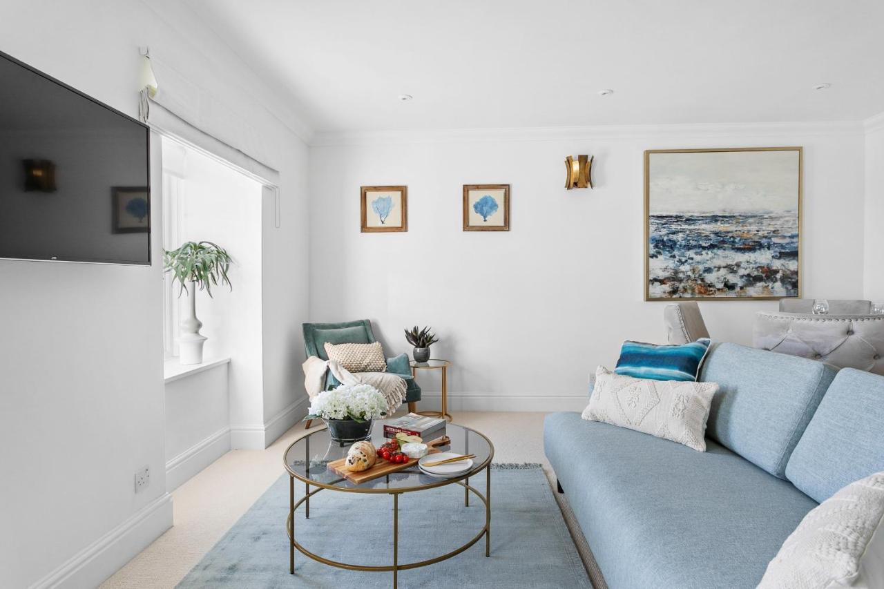 The Seaview Suites At The Corbyn Apartments Торки Екстериор снимка